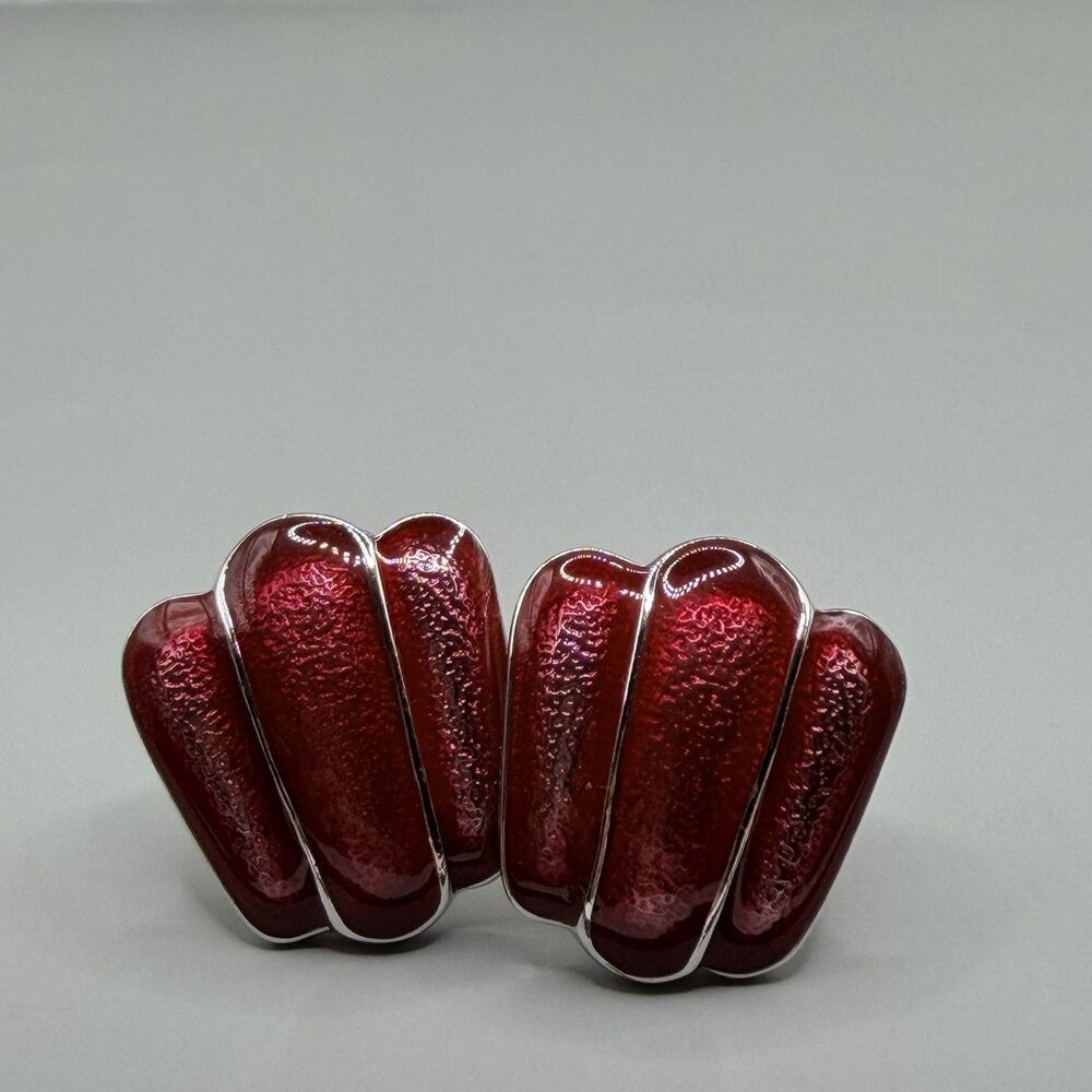Vintage Silver Tone Burgundy Red Shell Clip On Earrings